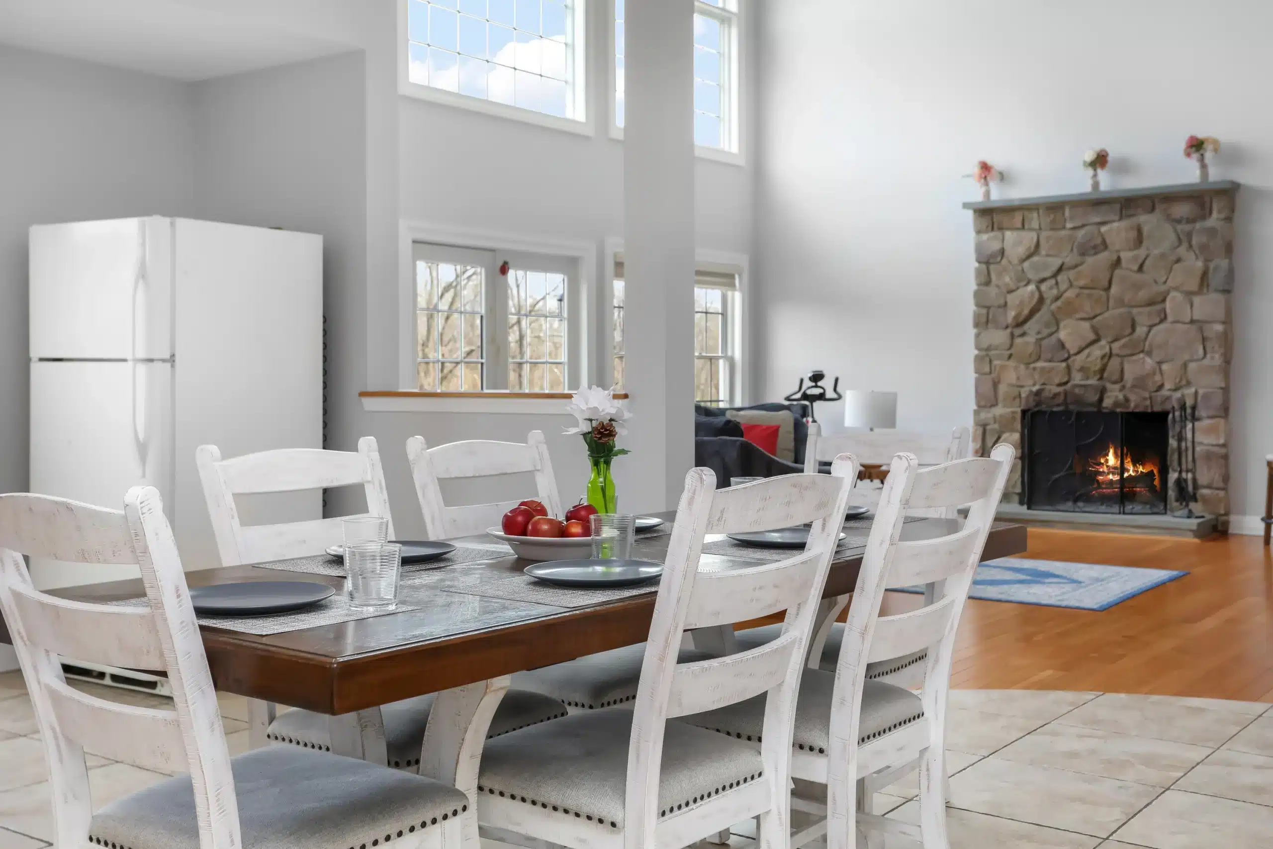 kitchen and living room at grandview estates